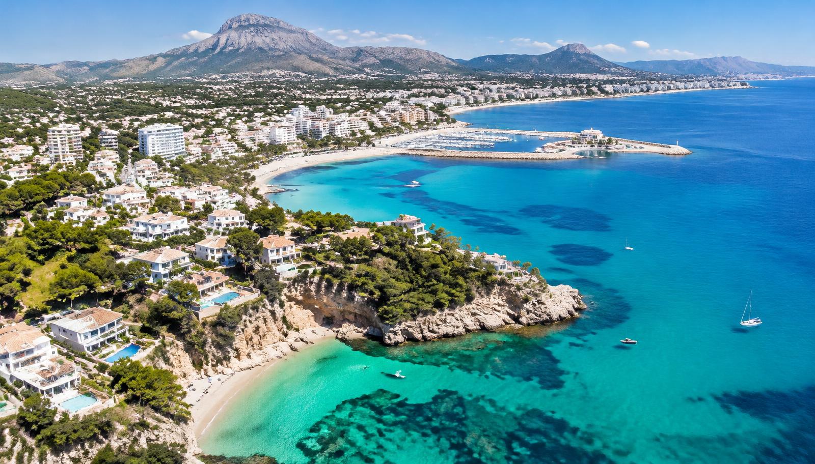 Costa Blanca czy Costa del Sol? Gdzie kupić mieszkanie w Hiszpanii